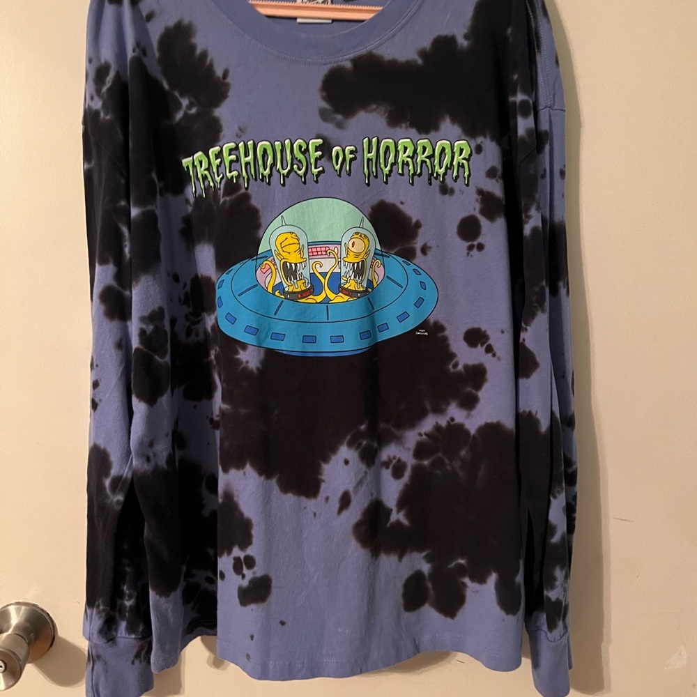 Simpson’s graphic t-shirt, cropped.